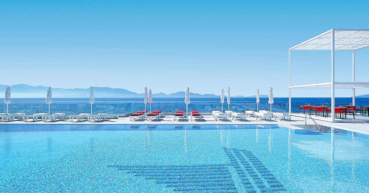 Een foto van het zwembad bij Dimitra Beach Hotel & Suites