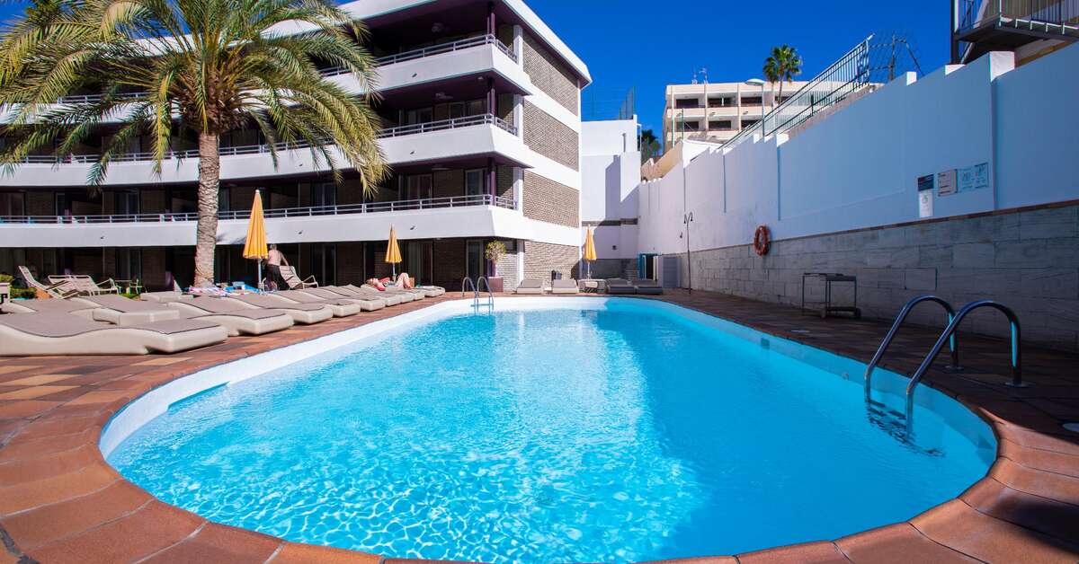 Ein Foto vom Pool im Las Jacarandas Beach 