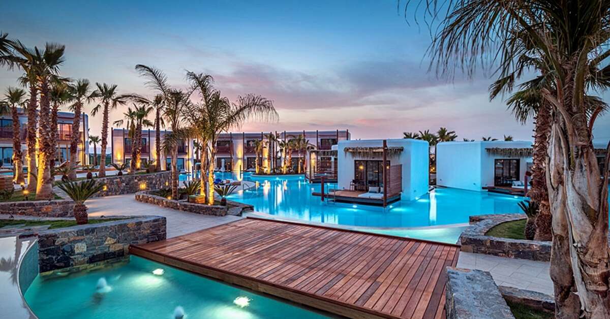 Een foto van het zwembad bij Stella Island Luxury Resort & Spa
