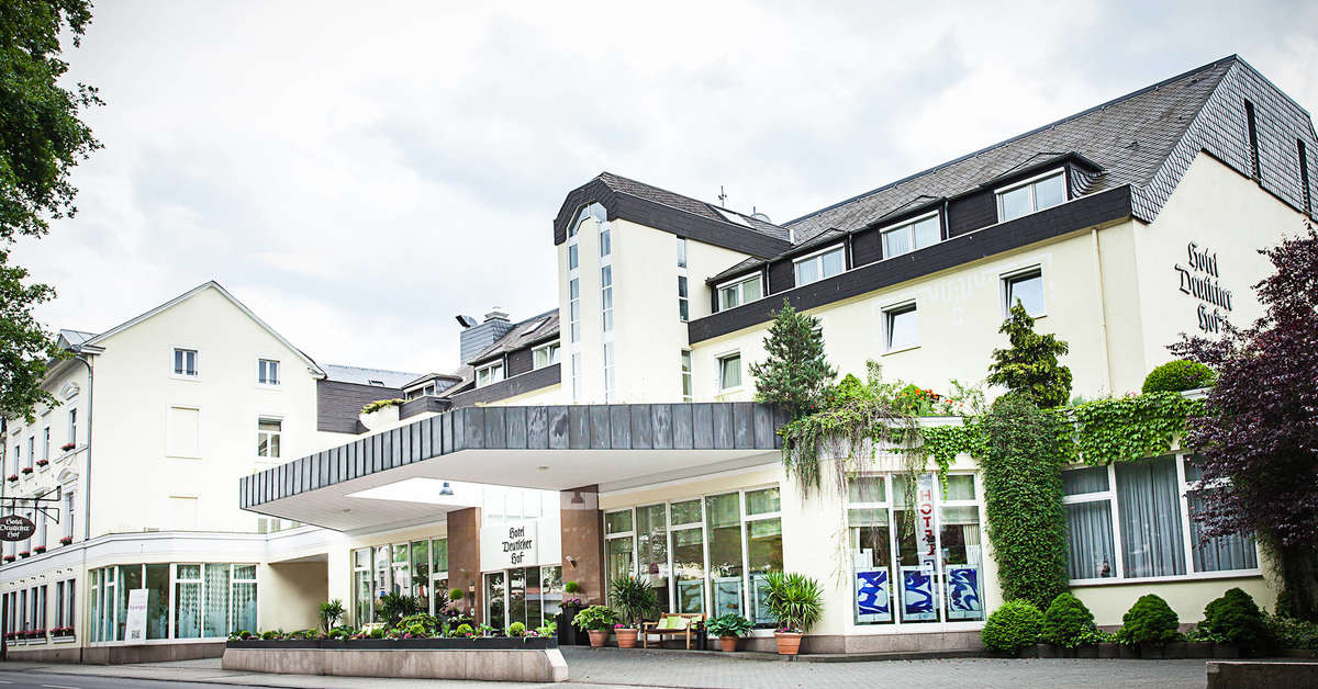Een foto van de buitenkant van Hotel Zur Traube
