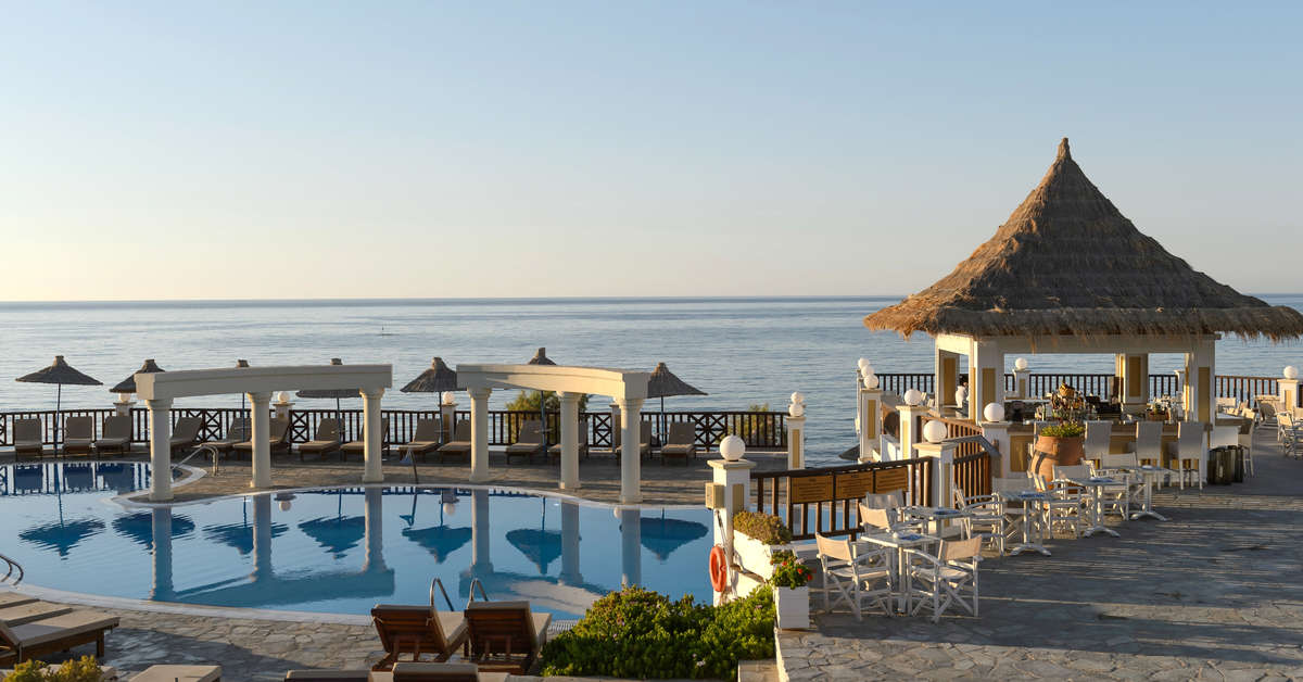 Een foto van het zwembad bij Alexander Beach Hotel & Village