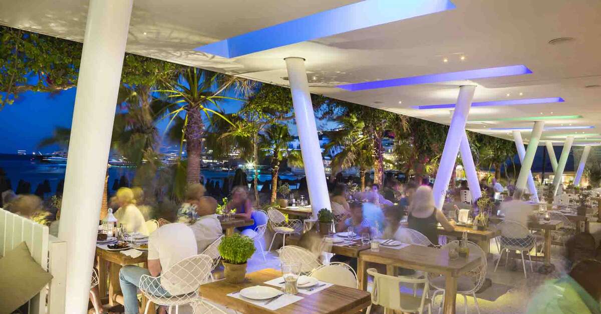 Een foto van de faciliteiten bij Mykonos Dove Beach Hotel
