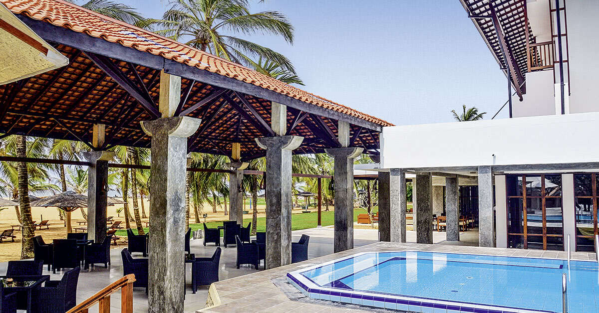 Een foto van het zwembad bij Goldi Sands Hotel