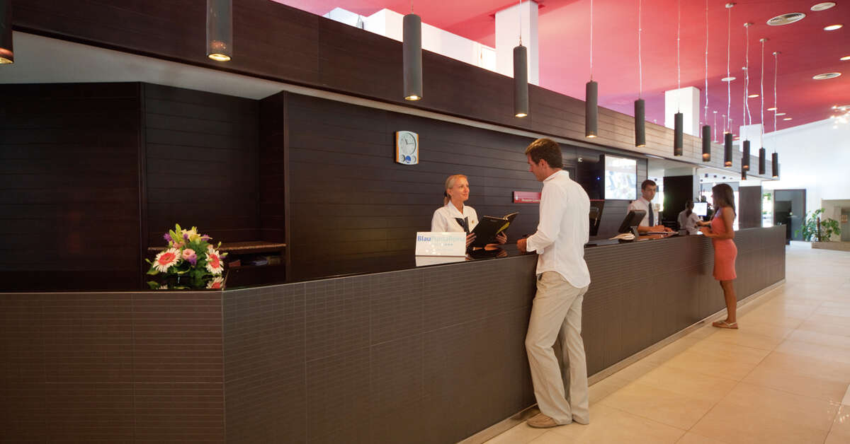 Een foto van het interieur van Blau Punta Reina Family Resort