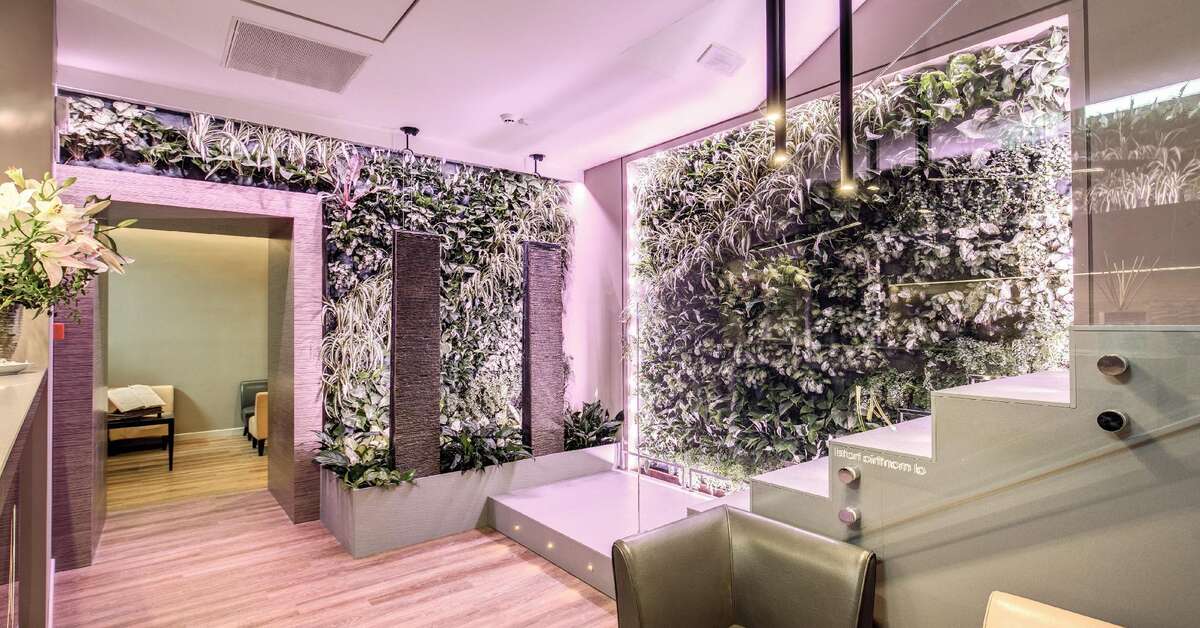 Een foto van het interieur van Al Manthia Hotel