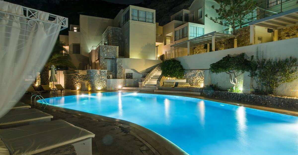 Een foto van het zwembad bij Antinea Suites & Spa