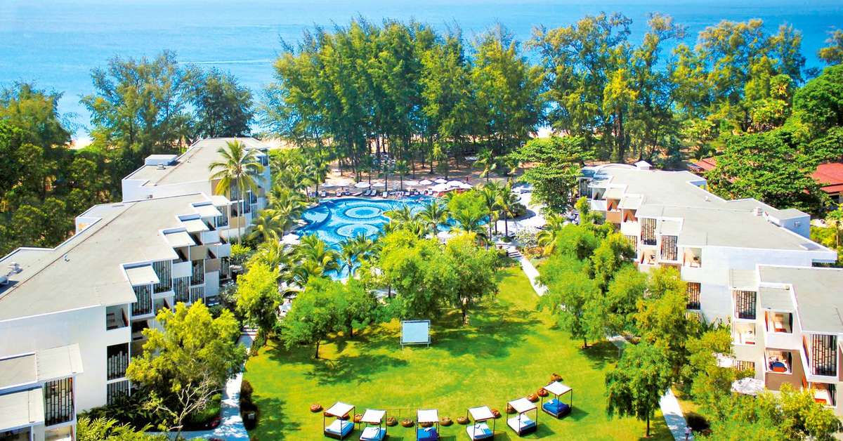 Een foto van het zwembad bij Holiday Inn Resort Phuket Mai Khao Beach