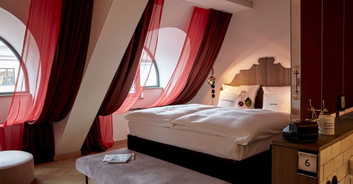 Een foto van 25hours Hotel The Royal Bavarian