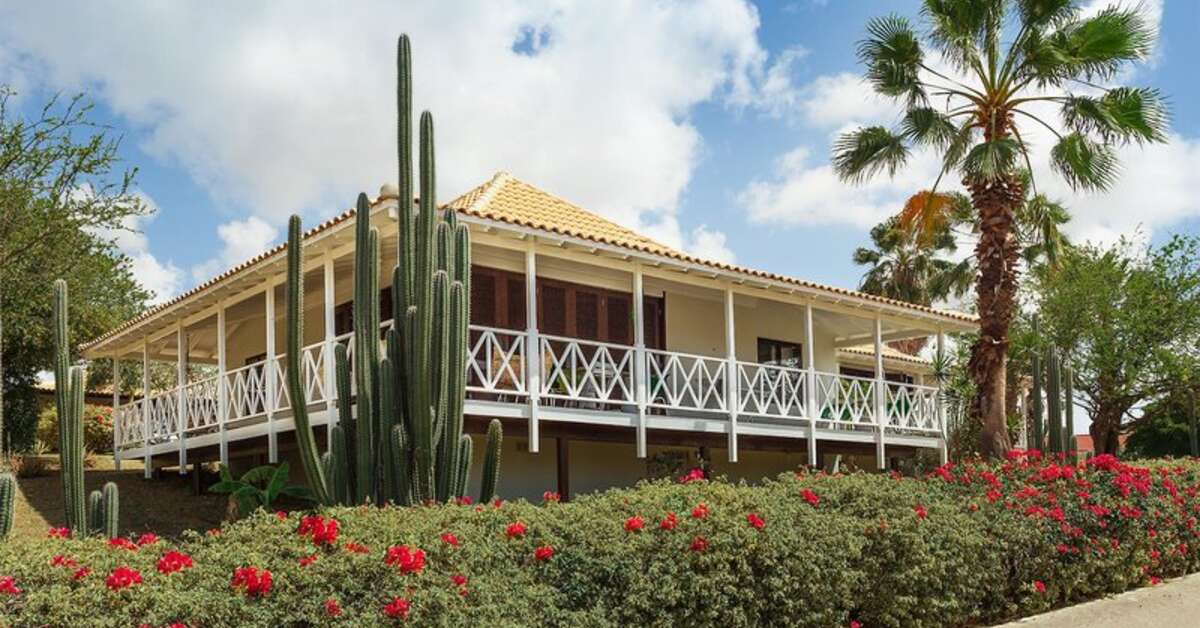 Een foto van de buitenkant van Papagayo Beach Resort