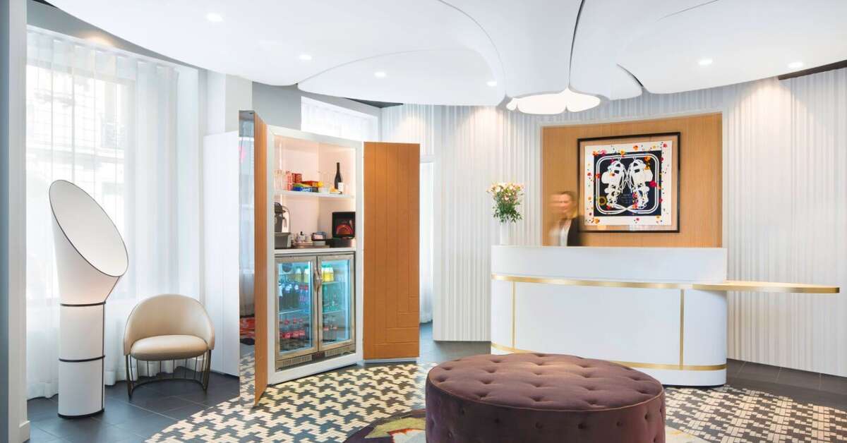 Ein Foto vom Innenbereich im Hotel Pastel Paris