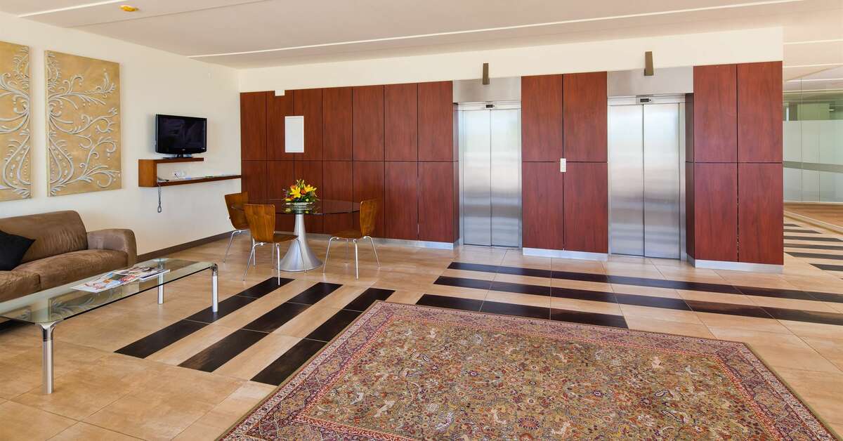 Een foto van het interieur van Villa Doris Suites