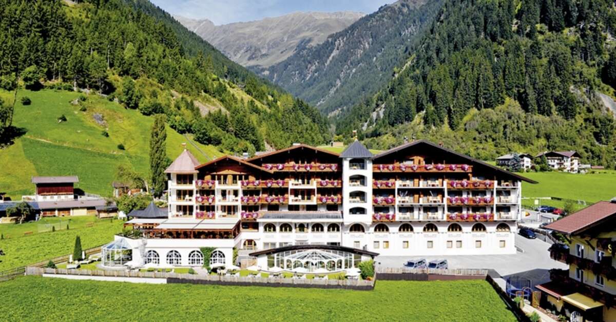 Ein Foto von der Außenansicht des Hotel Milderer Hof