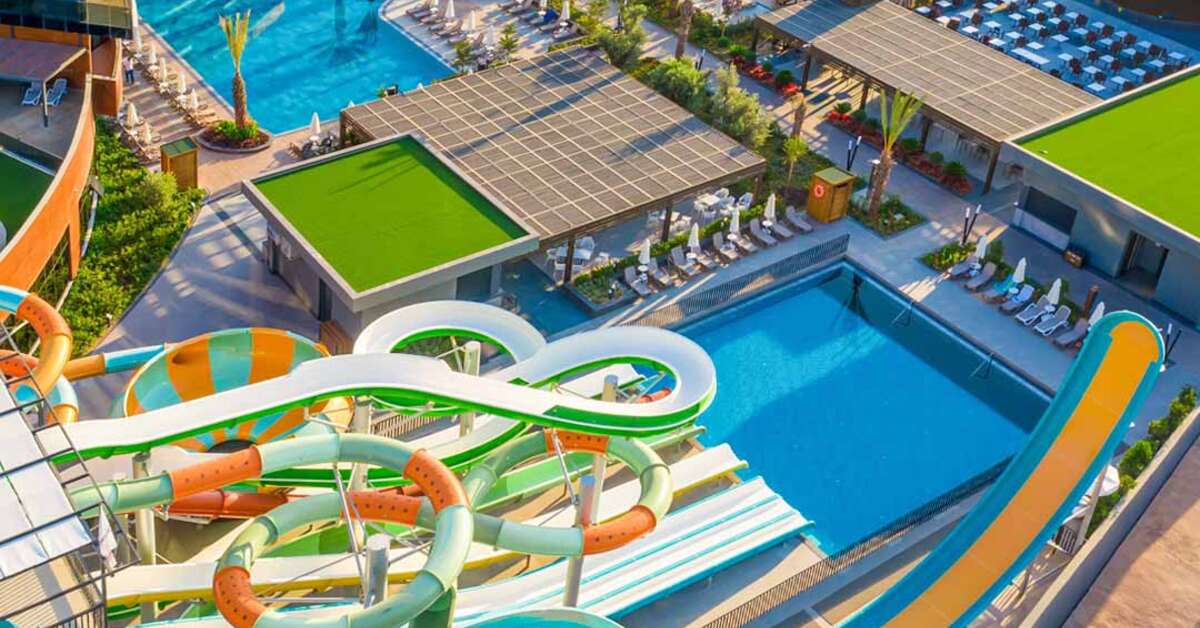 Een foto van het zwembad bij Calyptus Kirman Premium