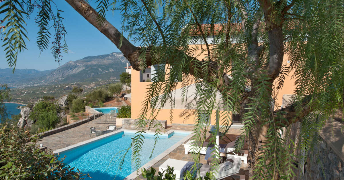 Een foto van het zwembad bij Searocks Exclusive Villas Resort Messinia