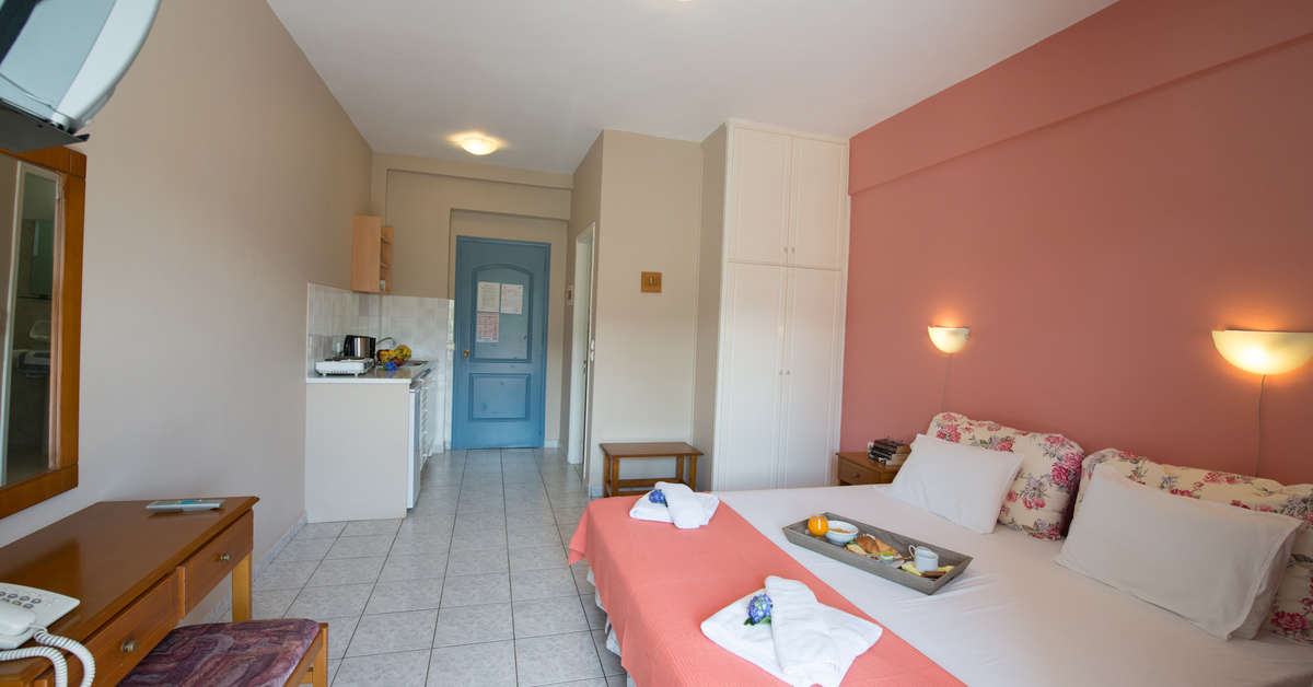 Een foto van Christina Studios