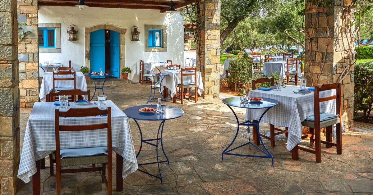 Een foto van het terras bij Elounda Beach Hotel & Villas