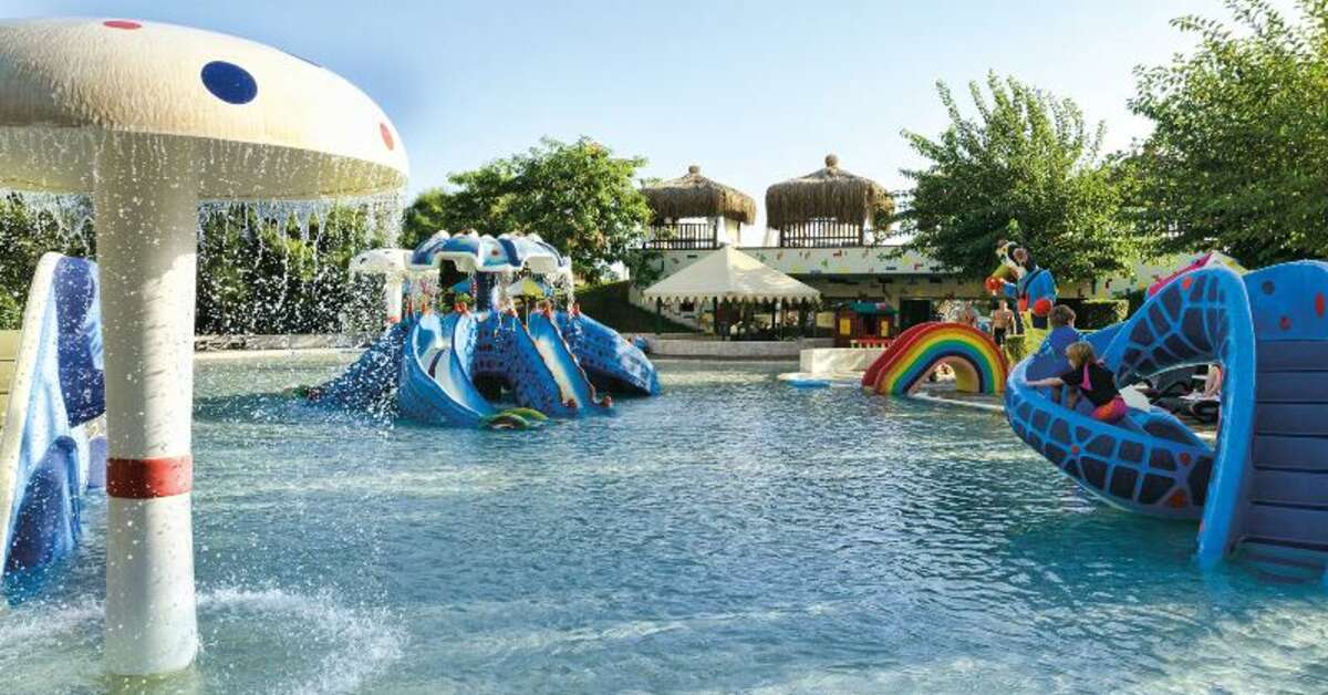 Een foto van het zwembad bij Gloria Verde Resort