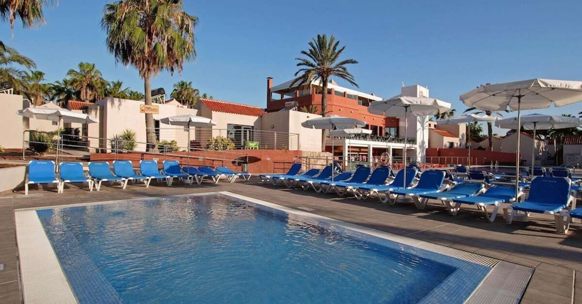 Een foto van het zwembad bij Caybeach Caleta