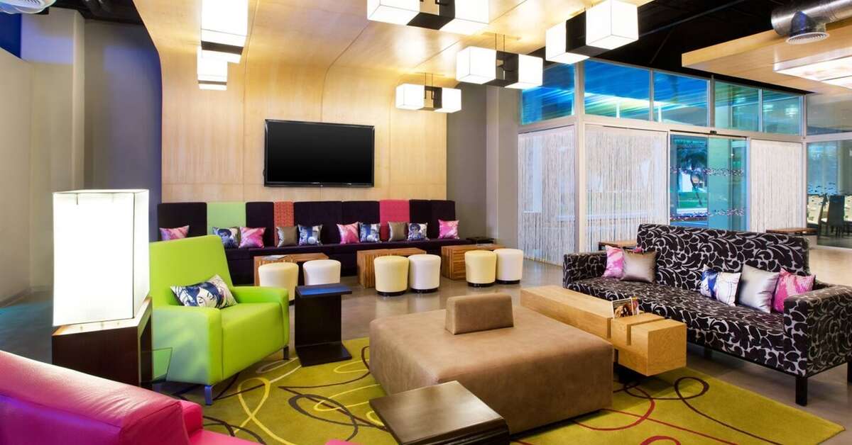 Een foto van het interieur van Aloft Cancun Hotel