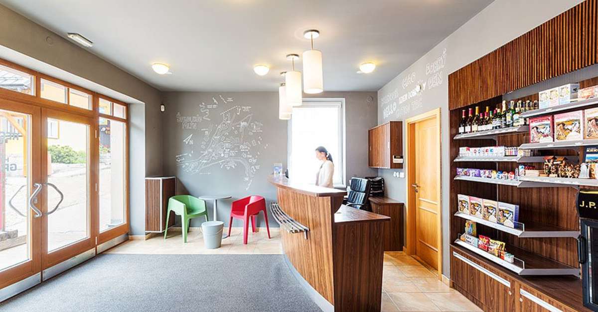 Een foto van het interieur van Hotel Grand