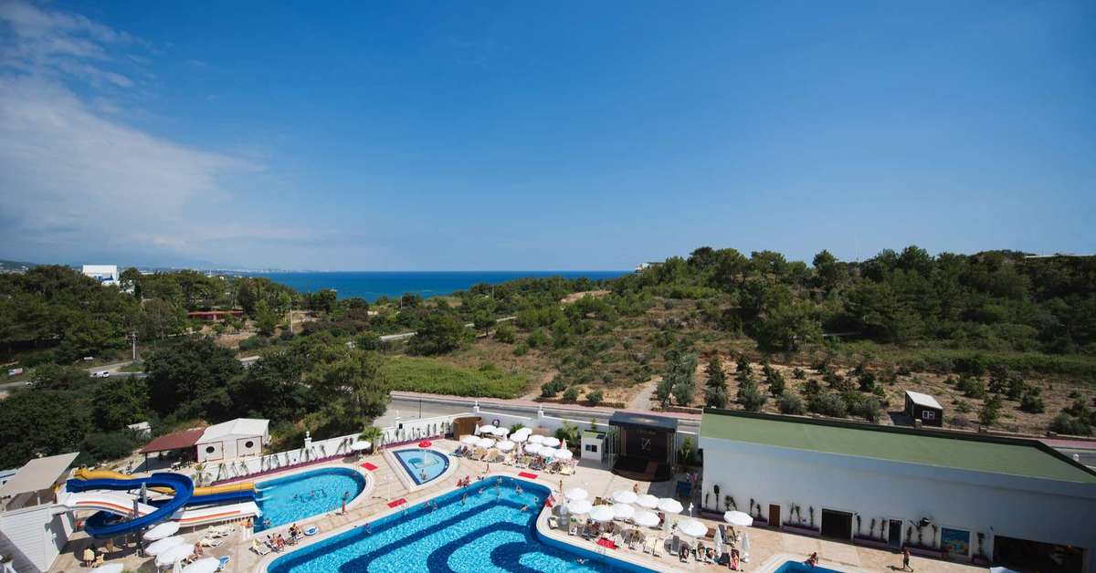 Ein Foto vom Pool im Oz Hotels Sui