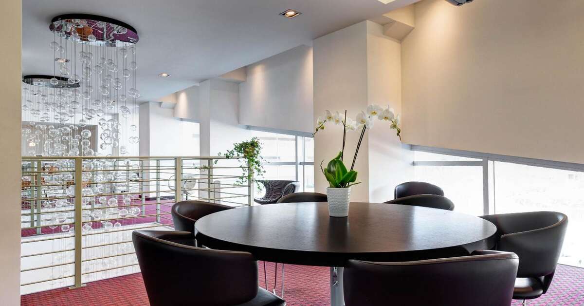 Een foto van het interieur van iH Hotels Roma Z3