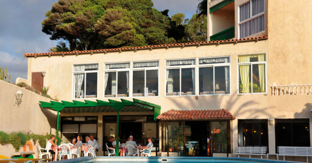 Een foto van het zwembad bij Hotel Playa Sur Tenerife