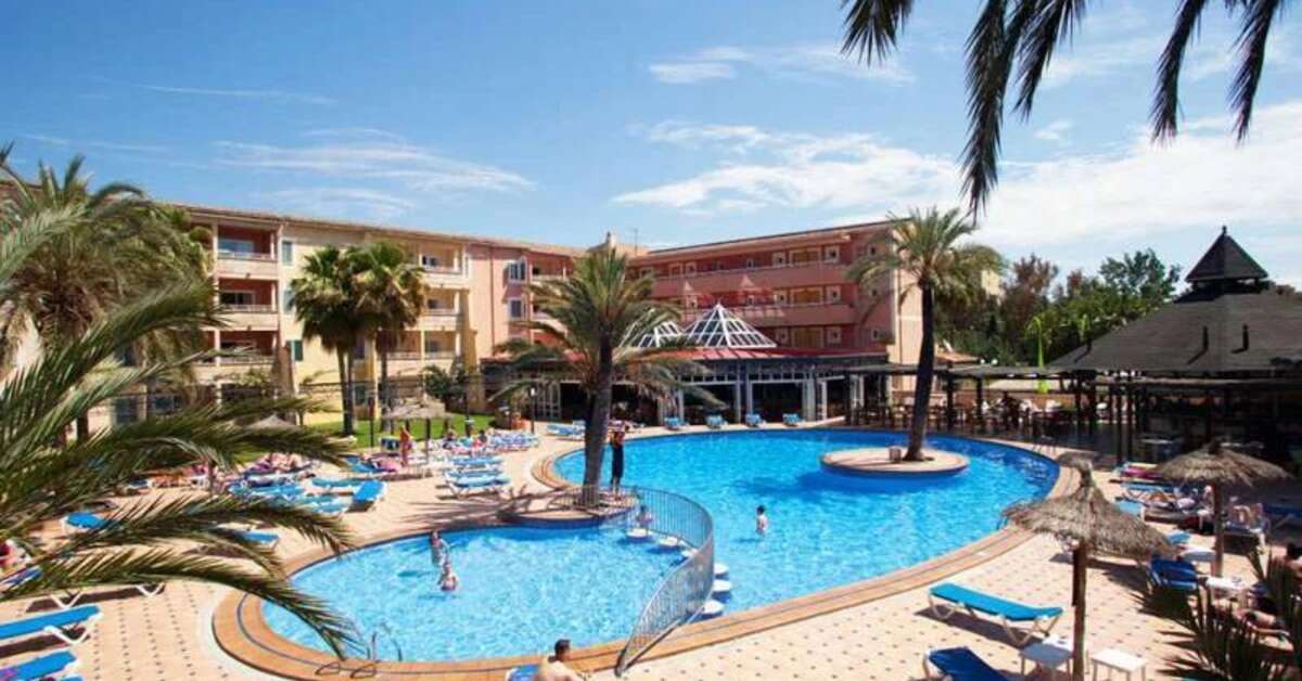 Een foto van het zwembad bij Aparthotel Aquasol