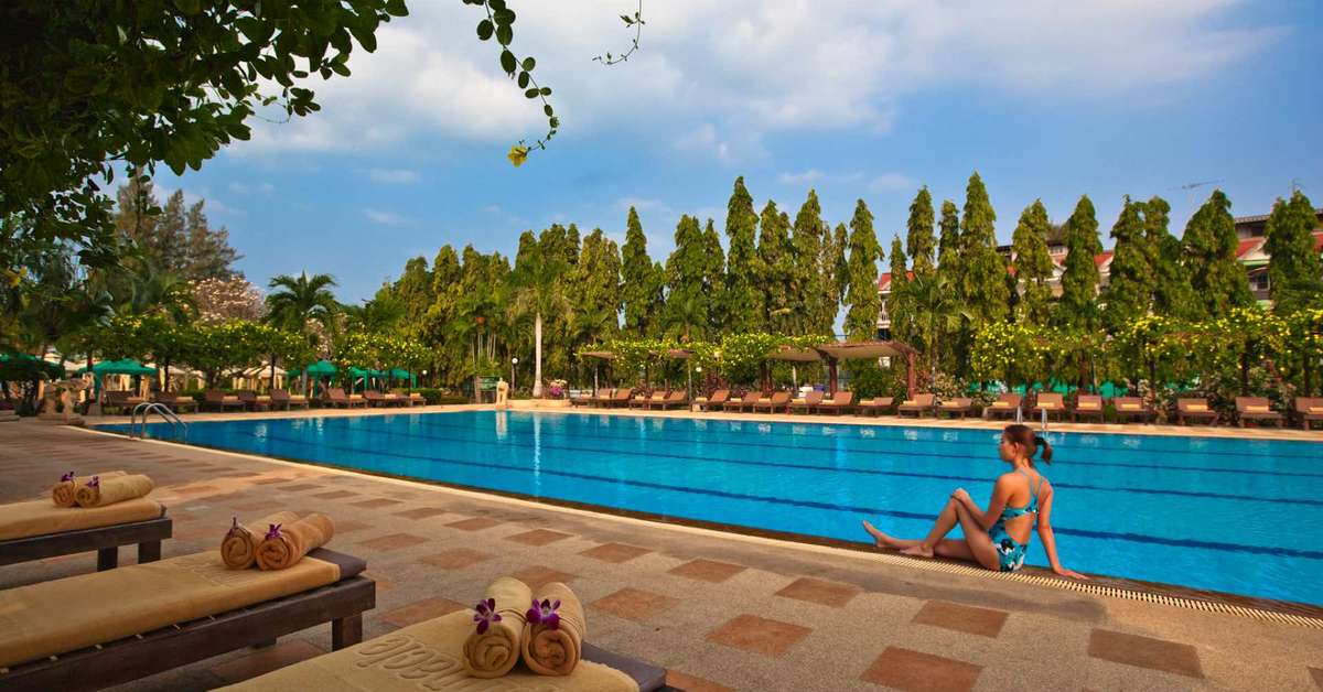 Een foto van het zwembad bij Pinnacle Grand Jomtien Resort & Spa