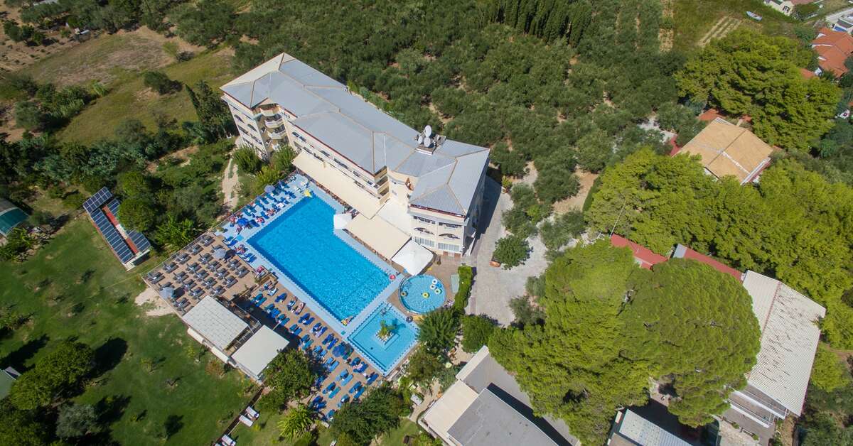 Een foto van Koukounaria Hotel & Suites