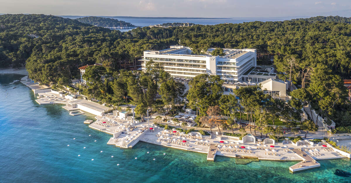 Een foto van de buitenkant van Hotel Bellevue