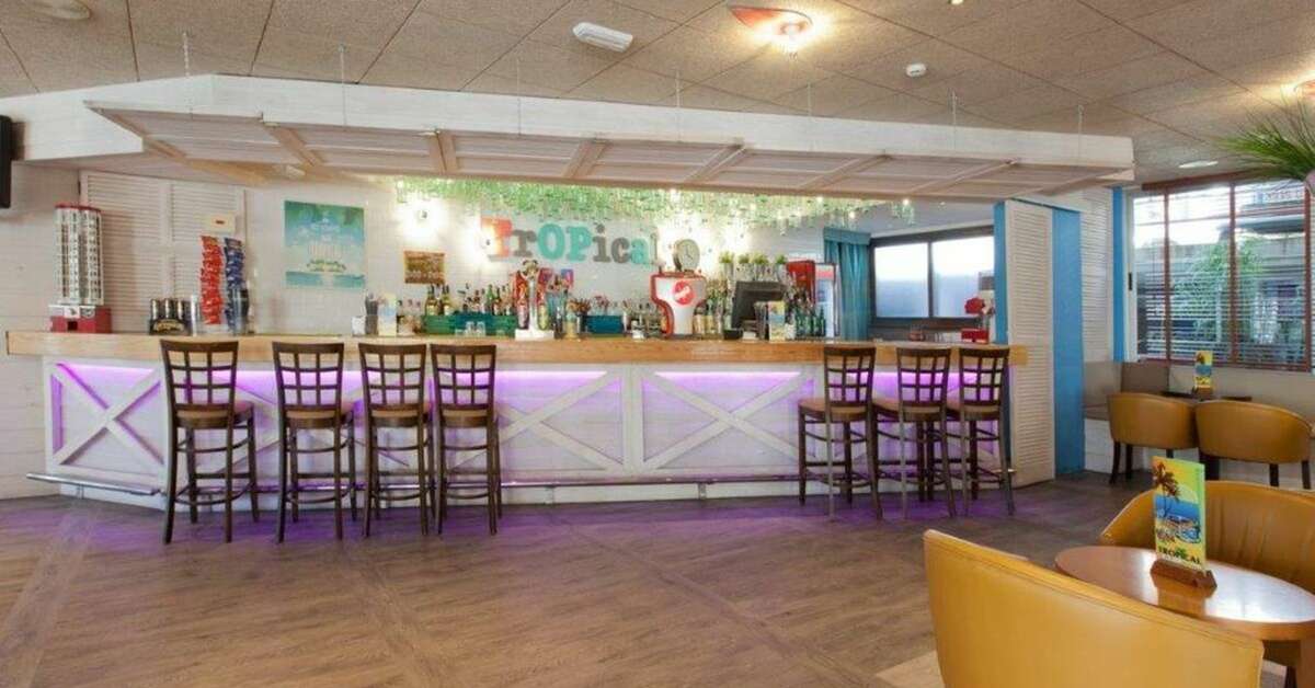 Een foto van Ambassador Playa II