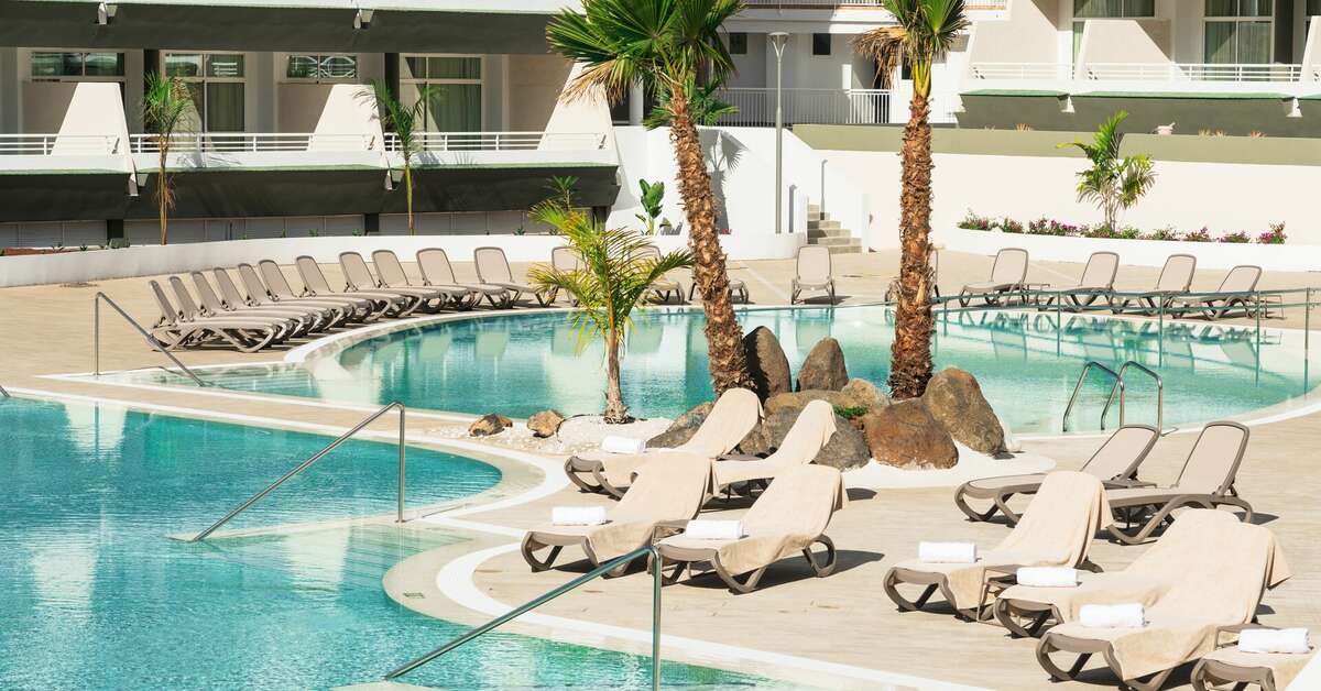 Ein Foto vom Pool im Gara Suites Golf & Spa