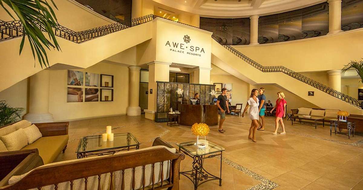Een foto van het interieur van Moon Palace Cacun