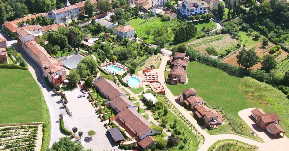 Een foto van de buitenkant van Ariotto Village