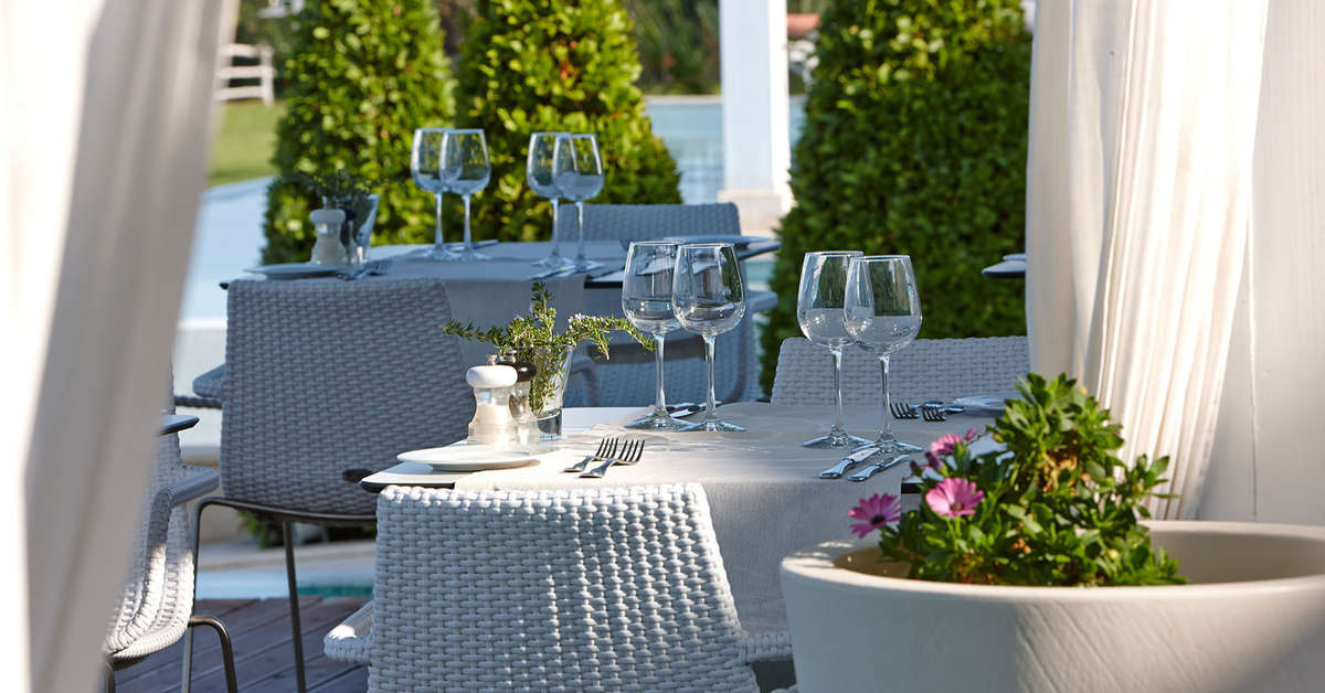 Een foto van het terras bij Cavo Olympo Luxury Hotel & Spa