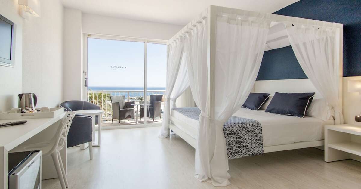 Een foto van Catalonia del Mar