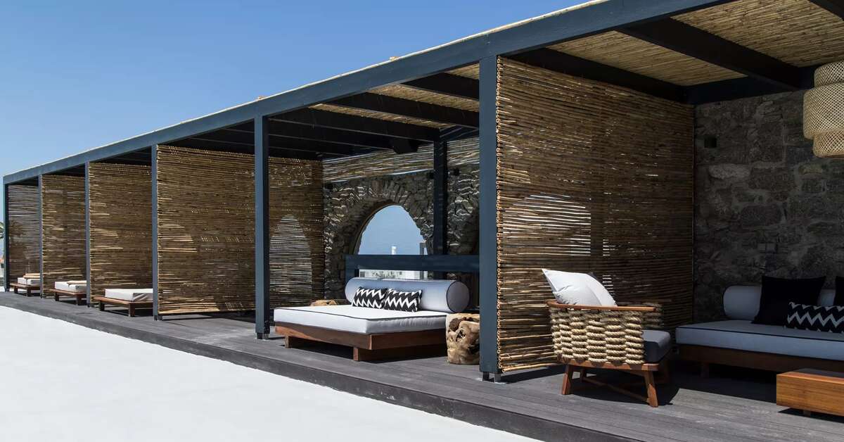 Een foto van het terras bij My Mykonos Hotel