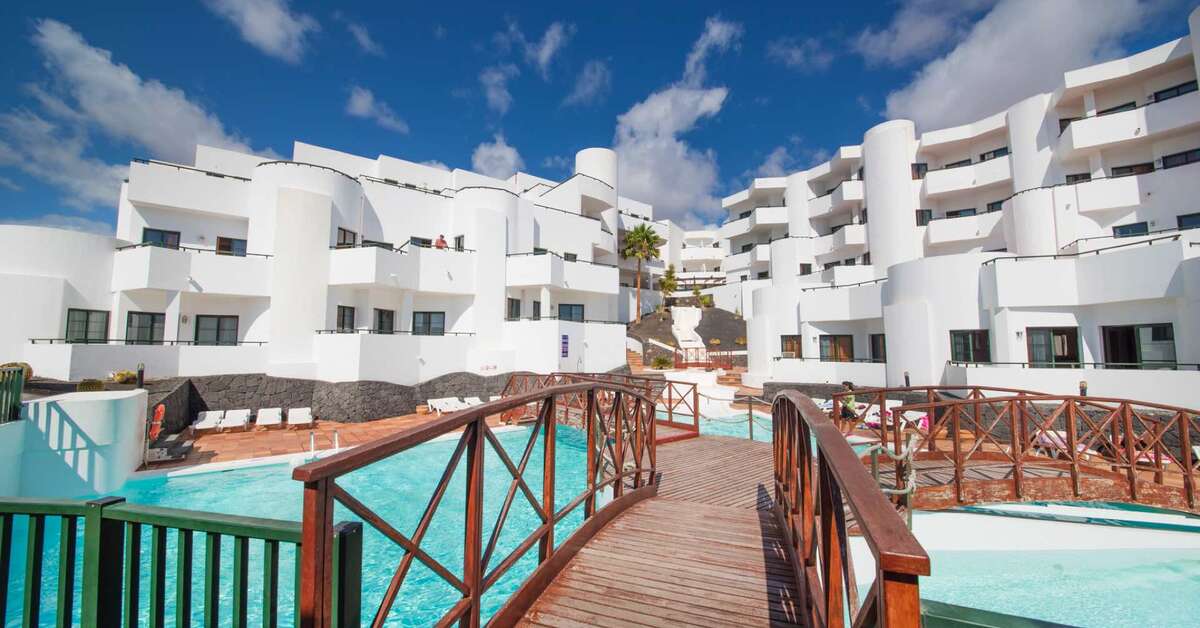 Een foto van het zwembad bij Lanzarote Paradise Appartementen