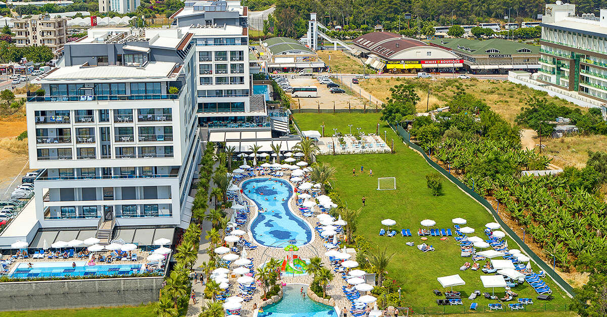 Ein Foto vom Pool im Numa Bay Exclusive Hotel