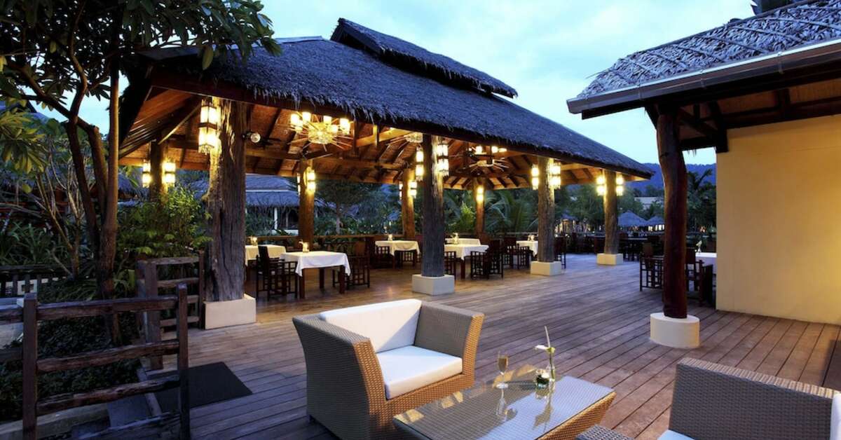 Ein Foto von der Terrasse im Centara Koh Chang Tropicana Resort