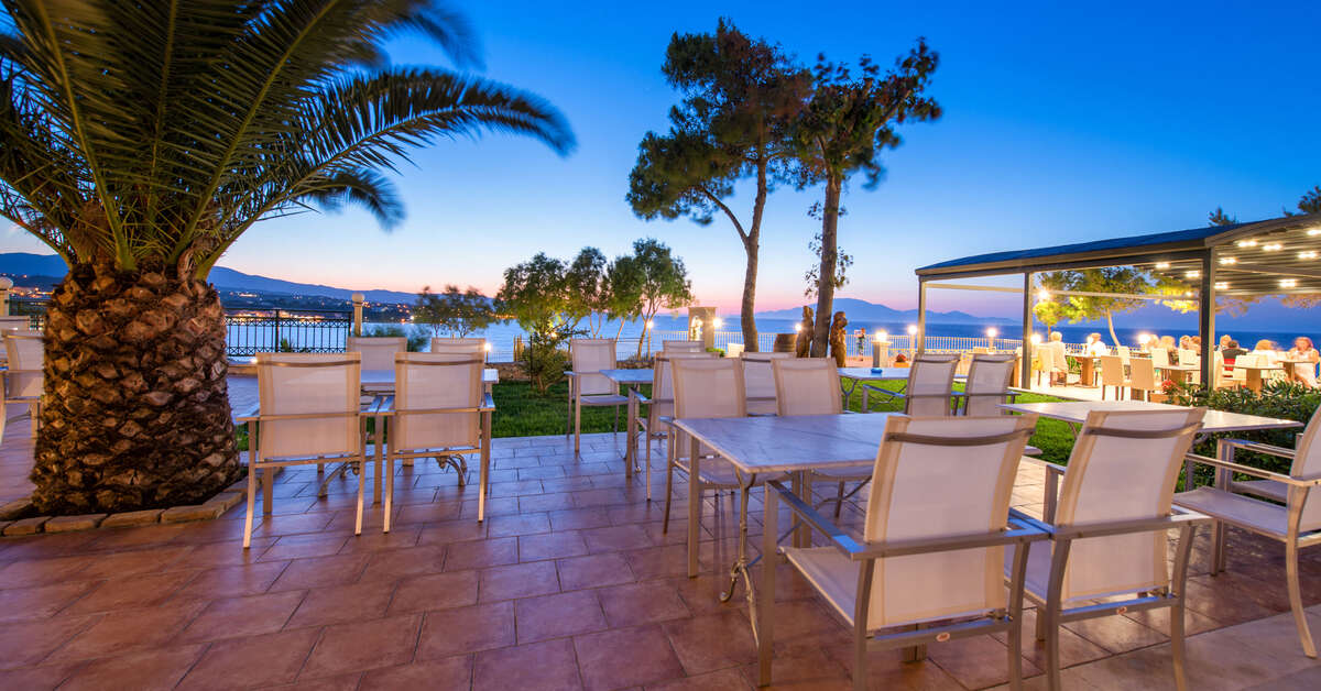 Een foto van het terras bij Balcony Hotel