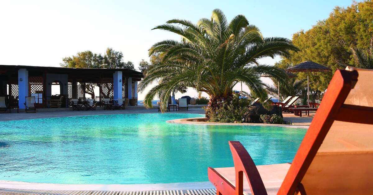 Een foto van het zwembad bij Atlantis Beach