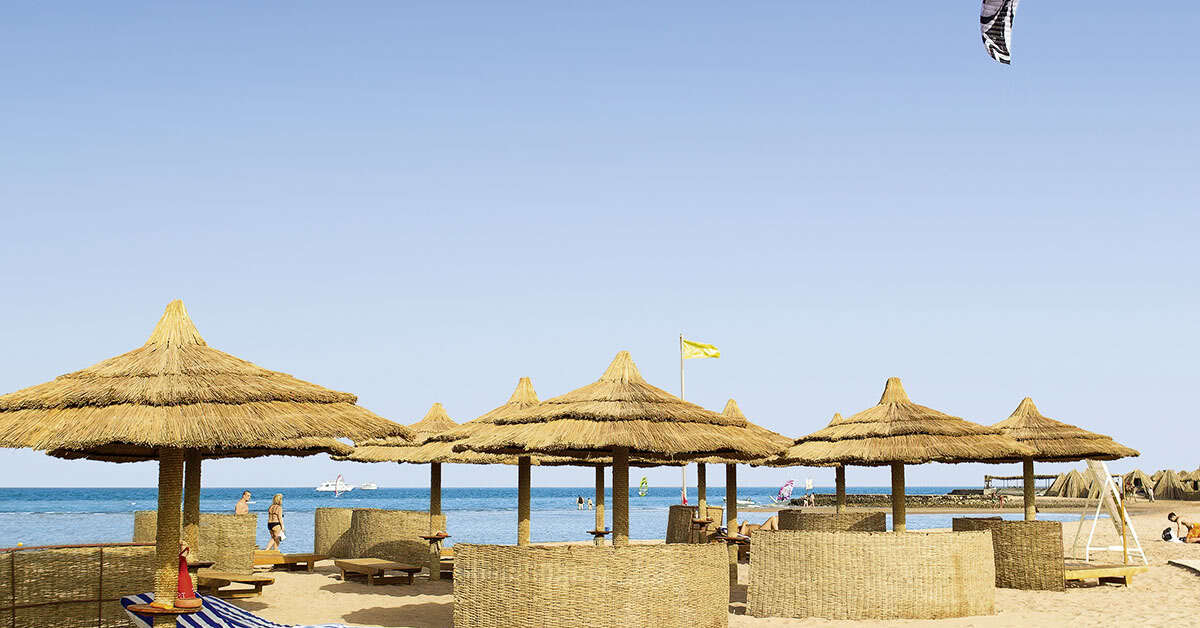 Een foto van het strand bij Titanic Resort