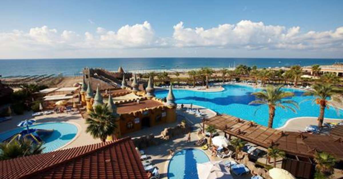 Een foto van het zwembad bij TUI Blue Palm Garden
