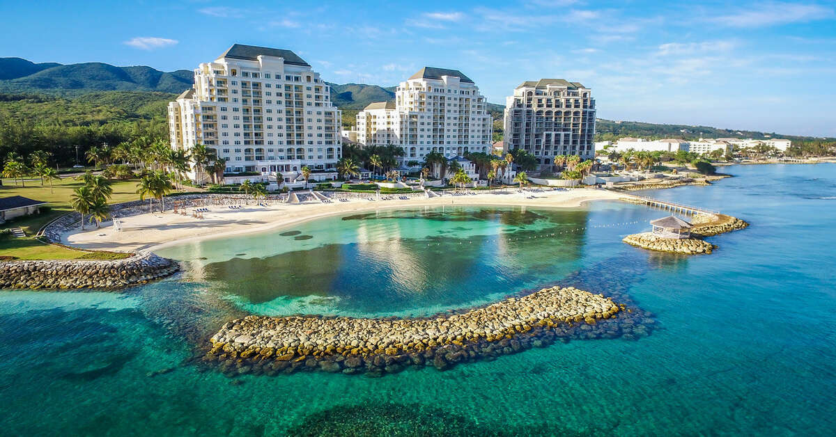 Ein Foto von der Außenansicht des Jewel Grande Montego Bay Resort & Spa