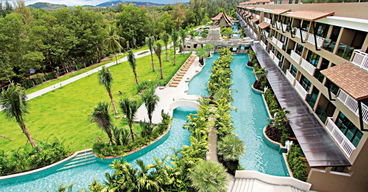 Een foto van een overzicht van Maikhao Palm Beach Resort