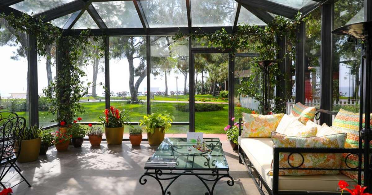 Een foto van het terras bij Rixos Beldibi