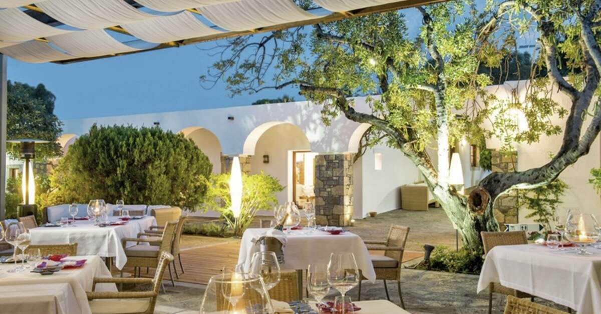 Een foto van het terras bij Elounda Beach Hotel & Villas
