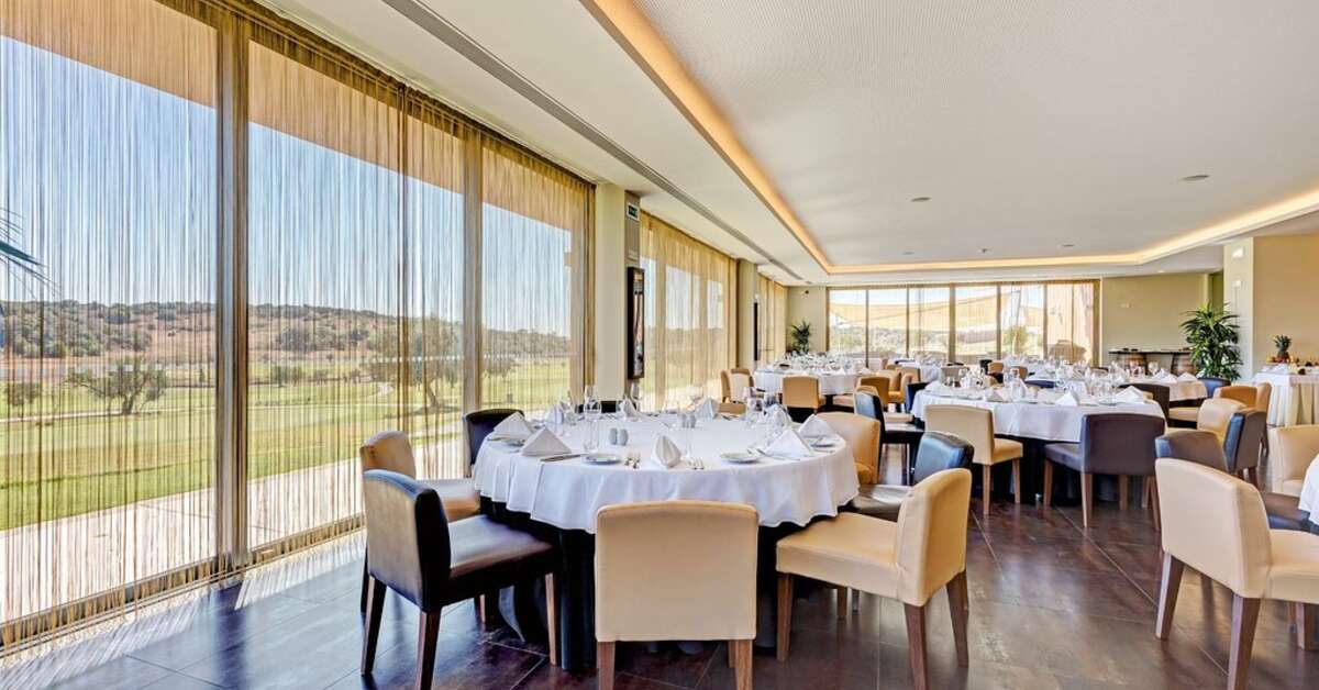 Een foto van de faciliteiten bij NAU Morgado Golf & Country Club